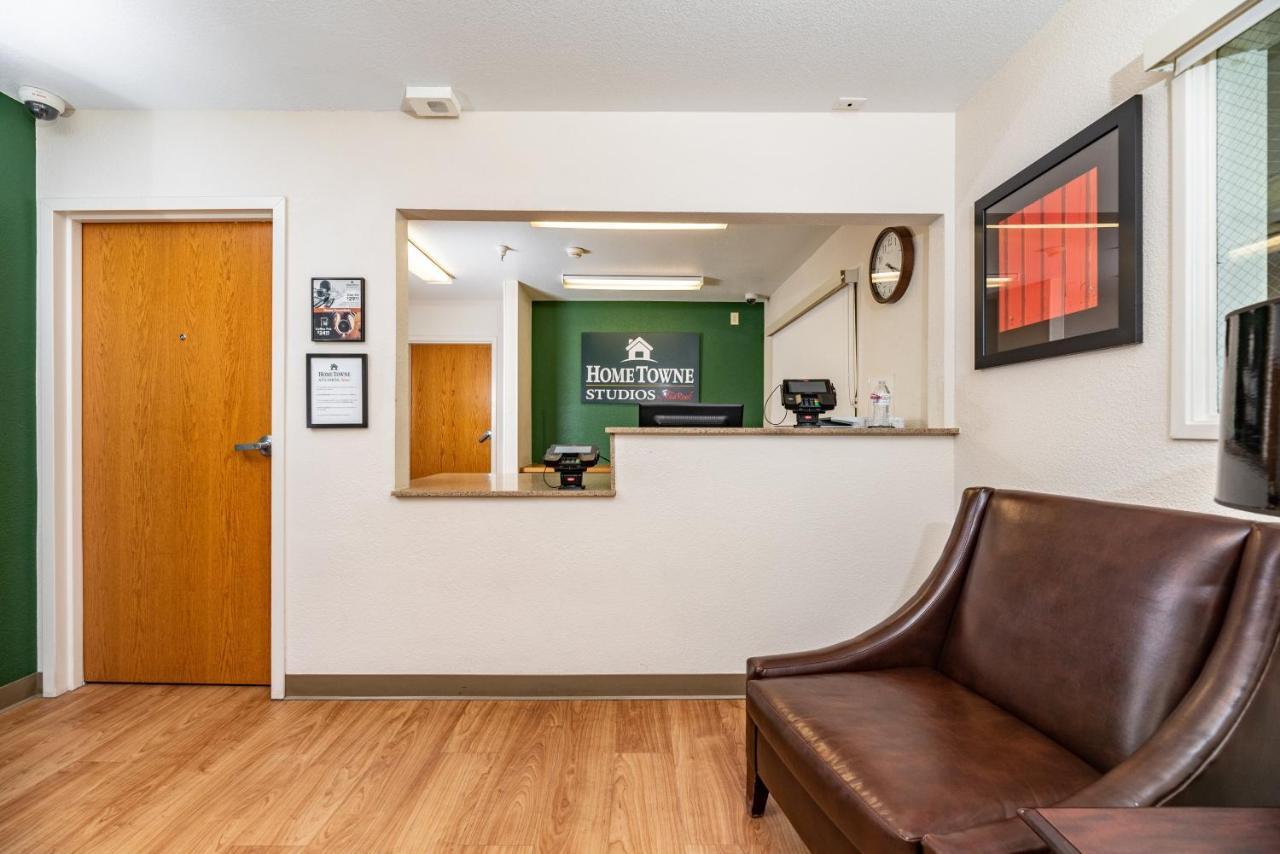 Hometowne Studios By Red Roof Fresno - West Bagian luar foto