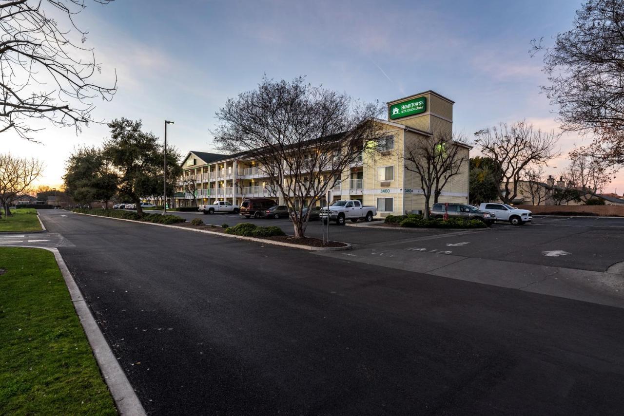 Hometowne Studios By Red Roof Fresno - West Bagian luar foto