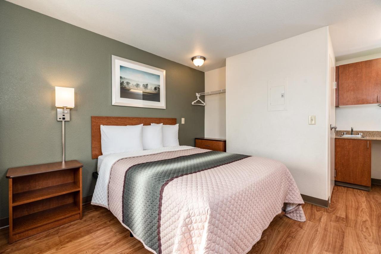 Hometowne Studios By Red Roof Fresno - West Bagian luar foto